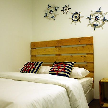 Roof Talk Theme Hostel Johor Bahru Rom bilde