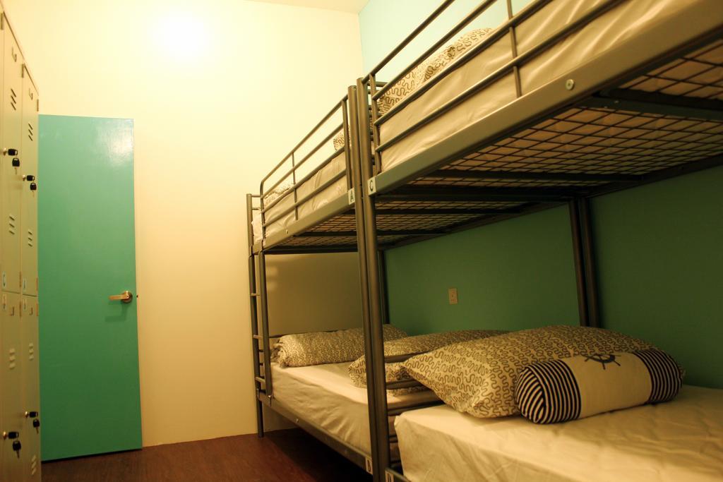 Roof Talk Theme Hostel Johor Bahru Rom bilde