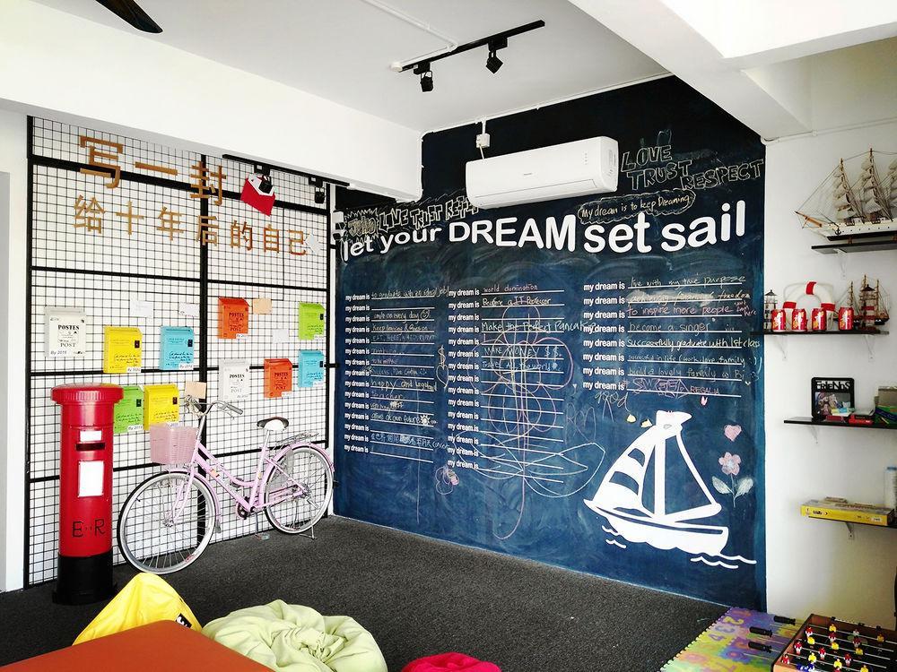 Roof Talk Theme Hostel Johor Bahru Eksteriør bilde